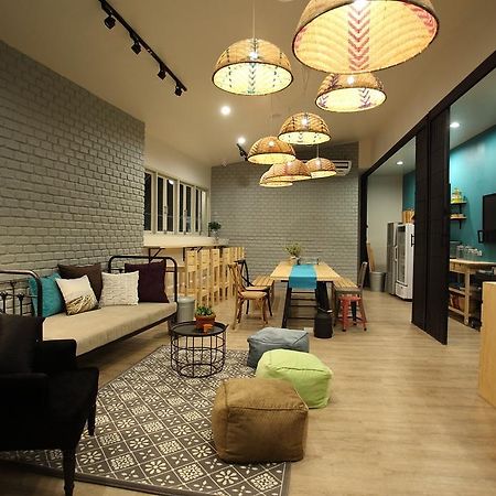 Lupta Hostel Patong Hideaway Exterior photo